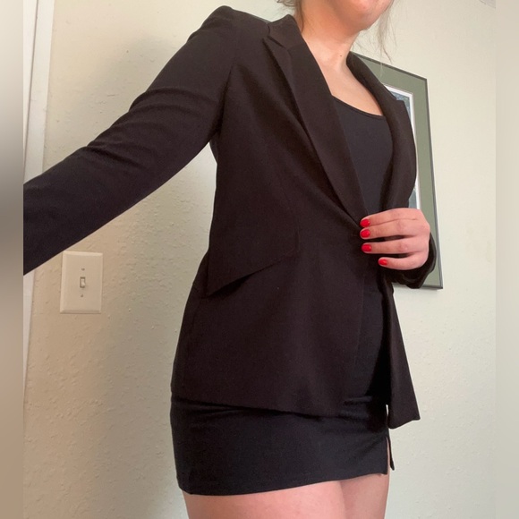 White House Black Market Blazer - Picture 4 of 6